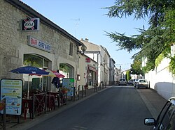 Centre-bourg de Chaniers